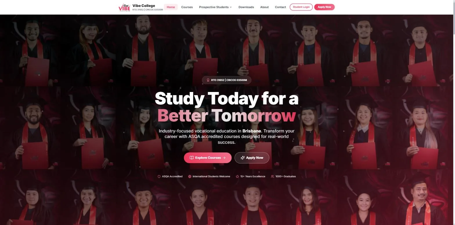 Screenshot of the Vibe College website, designed and built by Synex Studio